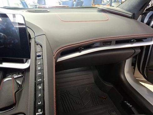Used 2023 Chevrolet Corvette Stingray Premium Cpe w/ Z51 Performance Package RWD image 16