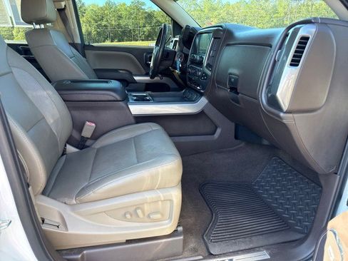 Used 2018 Chevrolet Silverado 1500 LTZ Z71 w/ LTZ Plus Package image 9