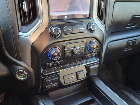 Used 2019 Chevrolet Silverado 1500 LT Trail Boss image 27