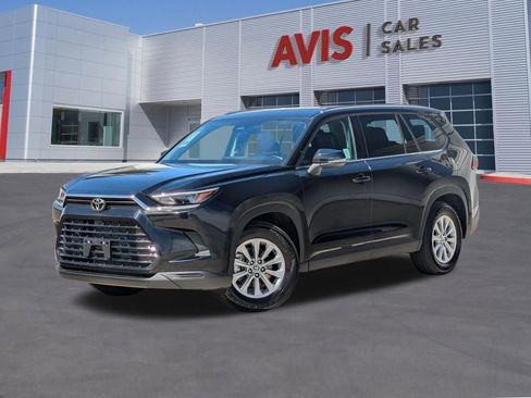 Used 2025 Toyota Grand Highlander AWD image 1