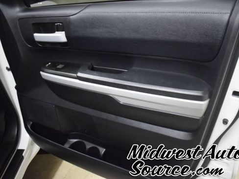 Used 2021 Toyota Tundra SR5 w/ SR5 Upgrade Package AWD/4WD image 32