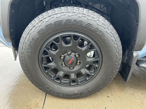 Used 2026 Toyota 4Runner TRD Off-Road Premium AWD/4WD image 11