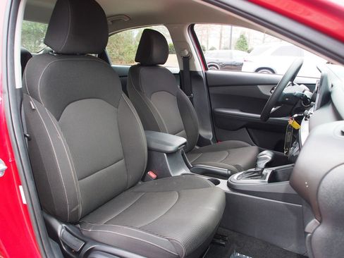 Used 2020 Kia Forte LXS image 11