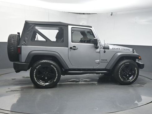 Used 2016 Jeep Wrangler Sport w/ Quick Order Package 24S AWD/4WD image 8