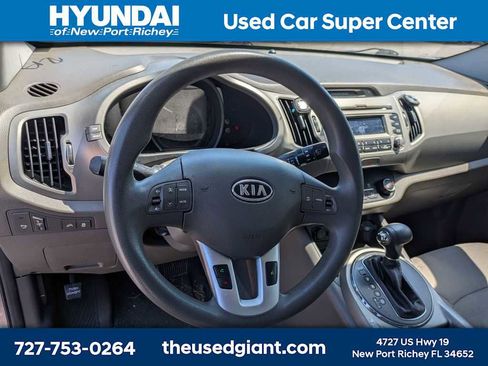 Used 2011 Kia Sportage LX w/ Convenience Pkg image 10