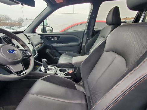 Used 2025 Subaru Forester Touring w/ Popular Package - Touring image 3