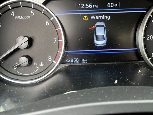 Used 2025 Nissan Altima 2.5 SV image 39