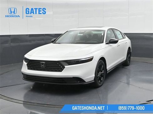 New 2025 Honda Accord SE image 6