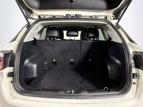 Used 2021 Jeep Compass Latitude FWD image 31