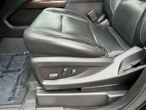 Used 2018 GMC Yukon SLT image 15