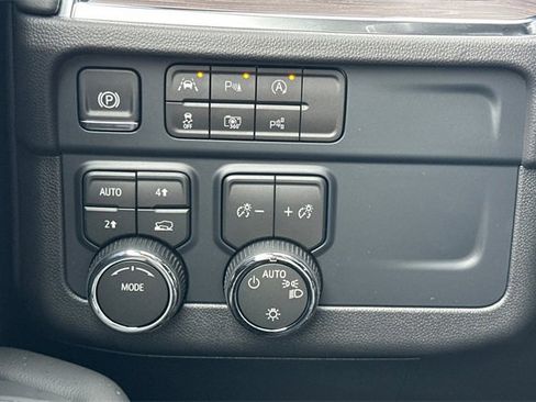 New 2026 Chevrolet Tahoe LS image 35