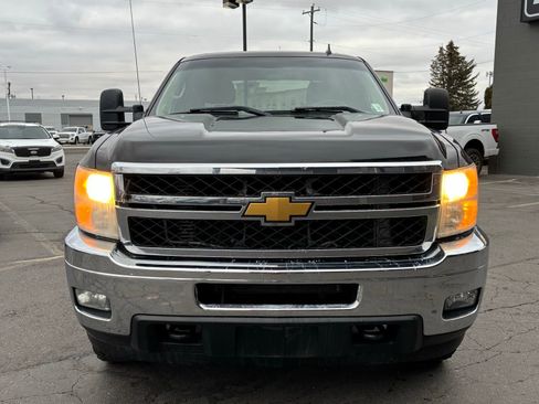 Used 2011 Chevrolet Silverado 2500 LT w/ Interior Plus Package image 2