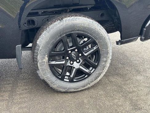 New 2026 Chevrolet Silverado 1500 Custom AWD/4WD image 11
