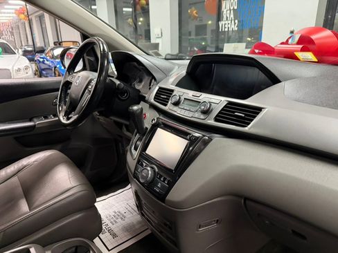 Used 2016 Honda Odyssey Touring Elite image 46