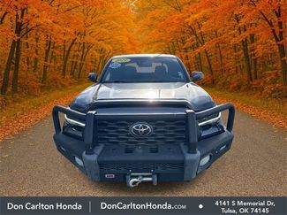 Used 2021 Toyota Tacoma TRD Off-Road video 2