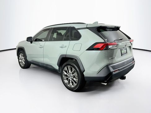 Used 2020 Toyota RAV4 XLE Premium FWD image 5