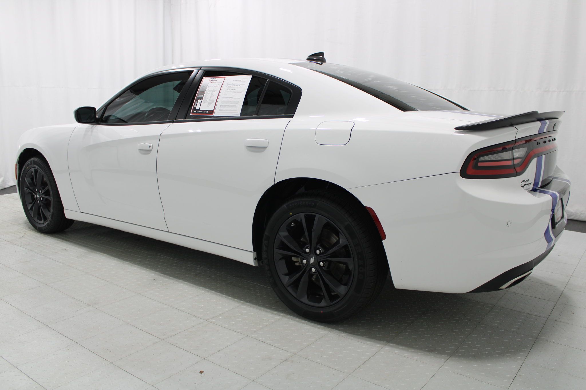 Used 2023 Dodge Charger SXT w/ Blacktop Package AWD/4WD image 8