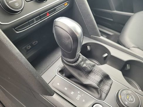 Used 2019 Volkswagen Atlas SE AWD/4WD image 18