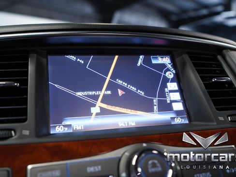 Used 2017 INFINITI QX80 2WD w/ Deluxe Technology Package image 30