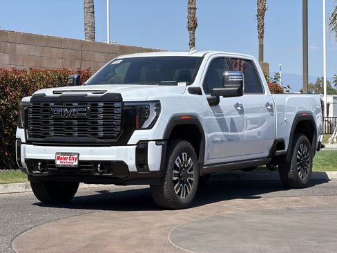 New 2026 GMC Sierra 2500 Denali Ultimate AWD/4WD image 8