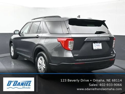 Used 2020 Ford Explorer XLT AWD/4WD image 4