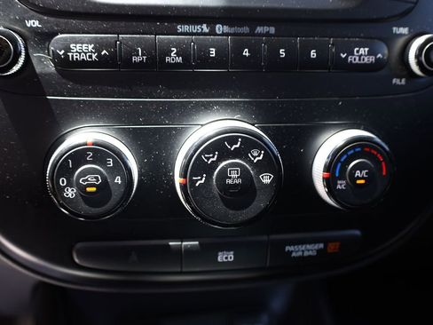 Used 2016 Kia Soul FWD image 16