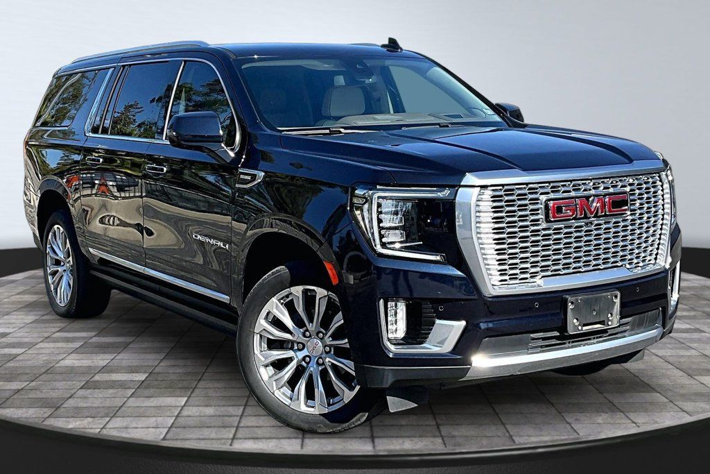 Used 2022 GMC Yukon XL Denali RWD image 37