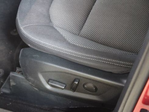 Used 2019 Ford Explorer XLT AWD/4WD image 14