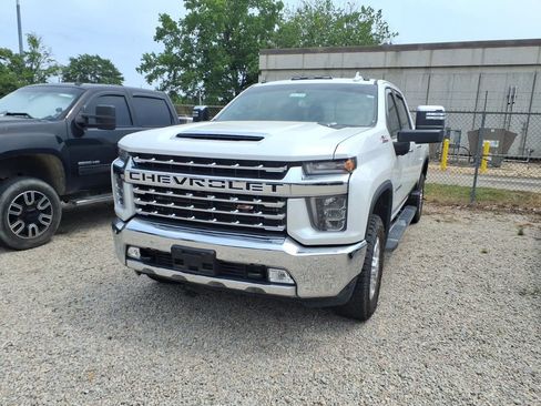 Used 2023 Chevrolet Silverado 2500 LTZ w/ LTZ Plus Package AWD/4WD image 2