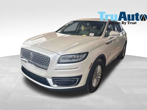 Used 2019 Lincoln Nautilus FWD image 4