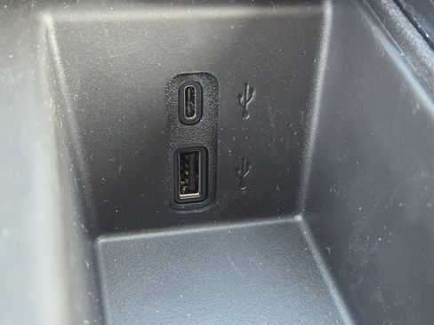 New 2026 GMC Acadia Denali w/ Super Cruise Package image 29