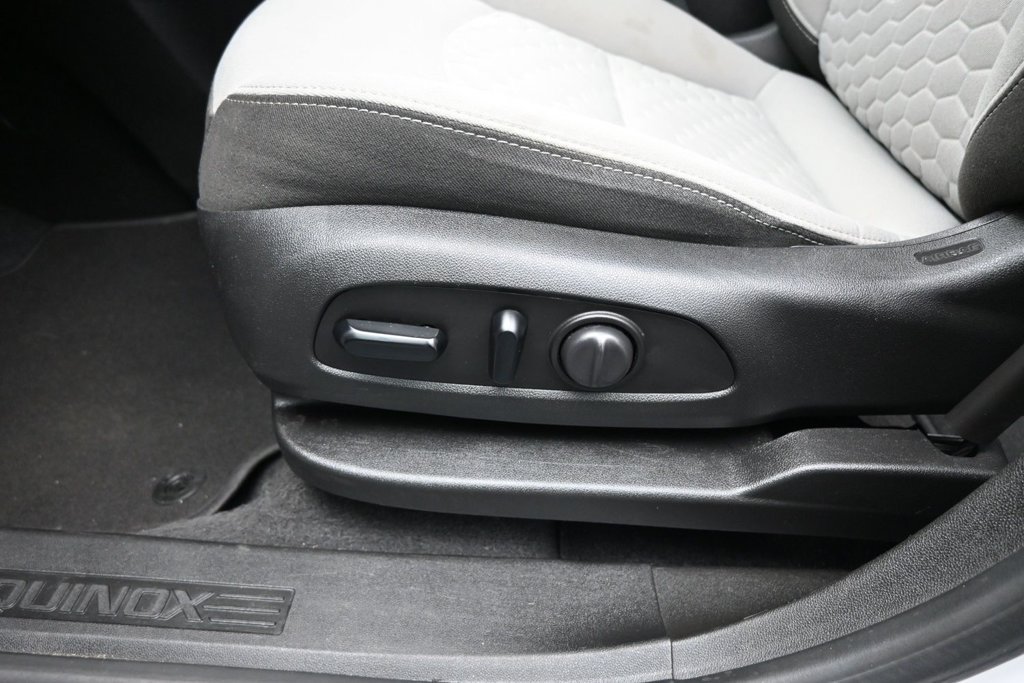 Used 2020 Chevrolet Equinox LT AWD/4WD image 10