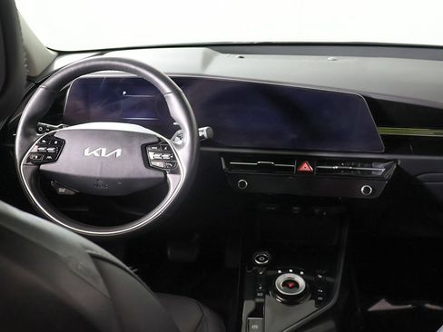 Used 2023 Kia Niro Wind w/ Wind Preserve Package FWD image 30