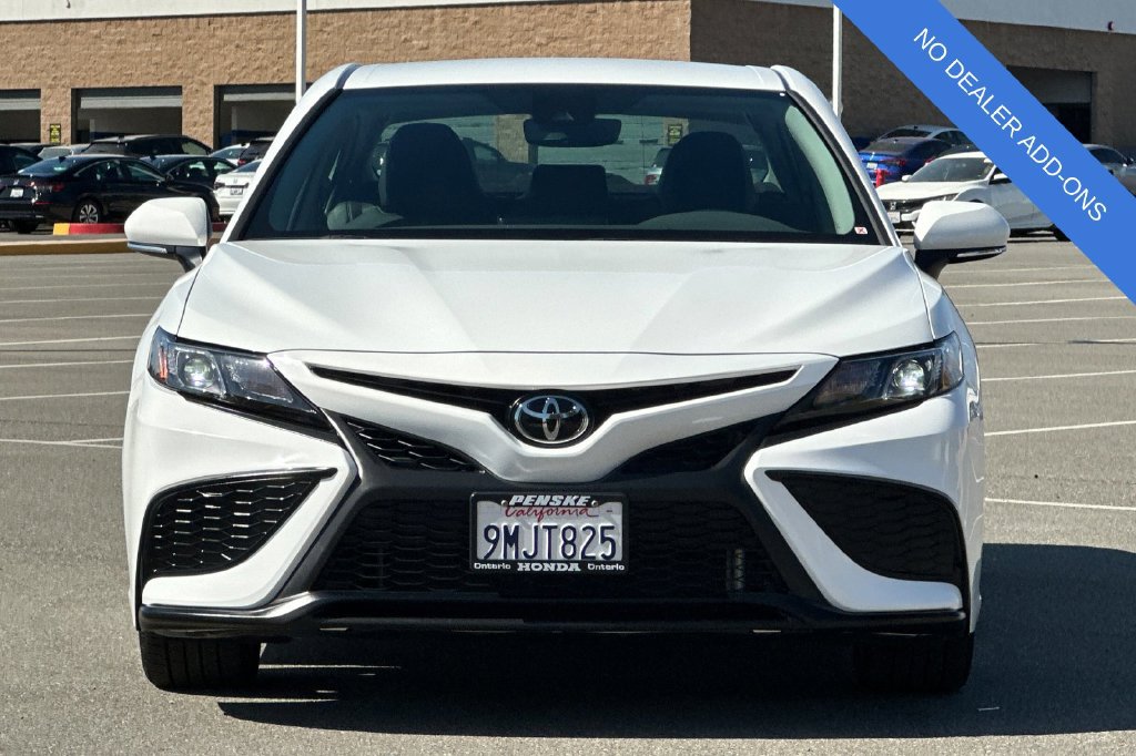 Used 2024 Toyota Camry SE FWD image 9