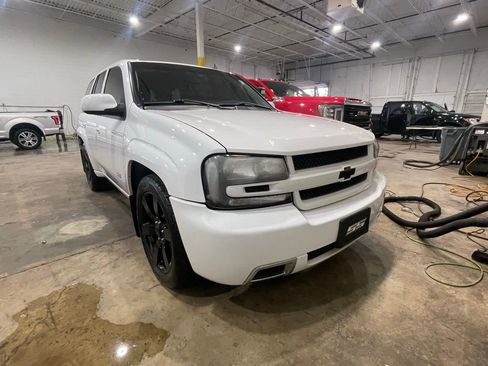 Used 2008 Chevrolet TrailBlazer SS w/ Sun And Sound Package image 1