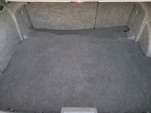 Used 2012 Lincoln MKZ image 33