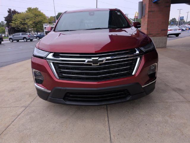 Used 2023 Chevrolet Traverse LT FWD image 10