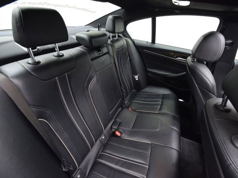 Used 2020 BMW 530i w/ Convenience Package image 25