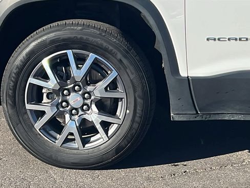 Used 2023 GMC Acadia SLT image 9