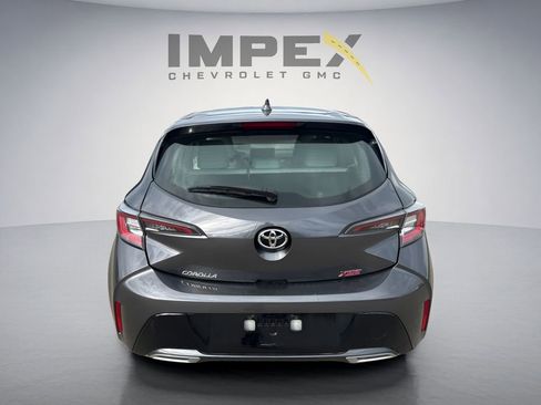 Used 2022 Toyota Corolla XSE FWD image 3