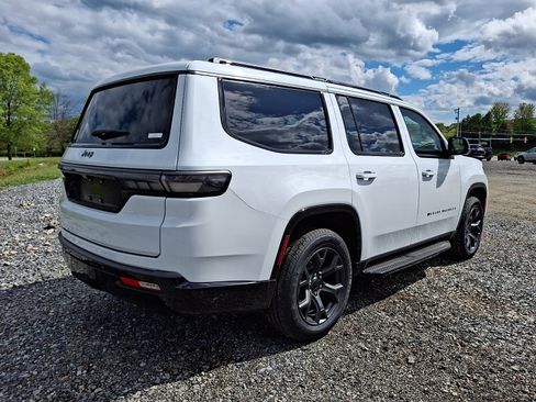 New 2026 Jeep Grand Wagoneer Limited AWD/4WD image 5