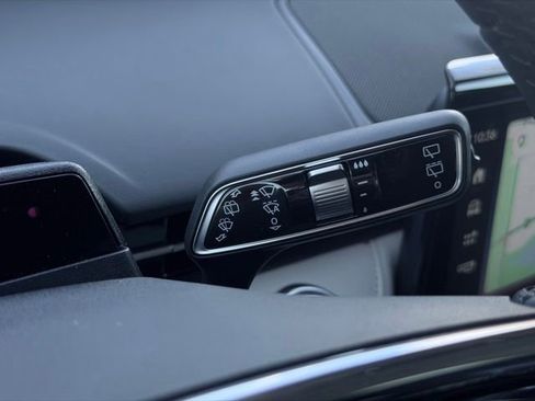 Certified 2025 Lincoln Nautilus Premier AWD/4WD image 34