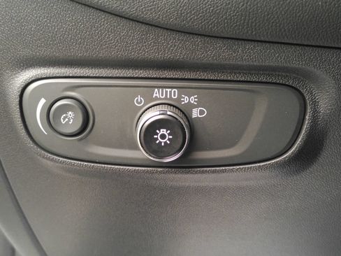 Certified 2023 Chevrolet Equinox LS w/ LPO, Floor Liner Package FWD image 22