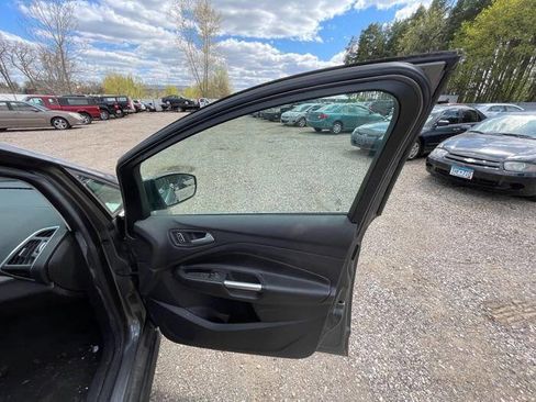 Used 2013 Ford C-MAX SEL FWD image 29