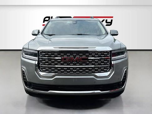 Used 2023 GMC Acadia Denali w/ Denali Ultimate Package FWD image 2