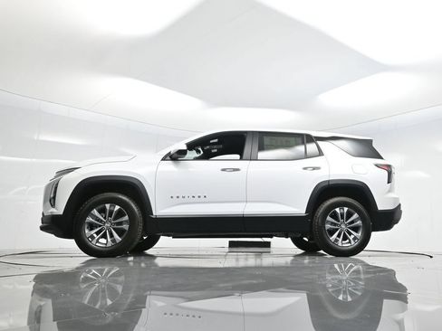 New 2026 Chevrolet Equinox LT AWD/4WD image 7