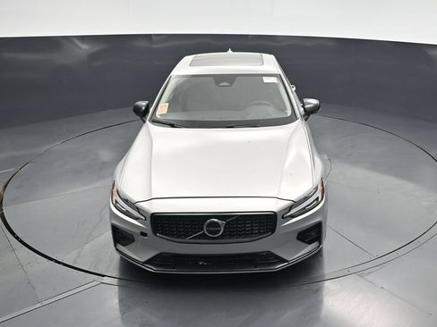 Used 2024 Volvo S60 B5 Core FWD image 35