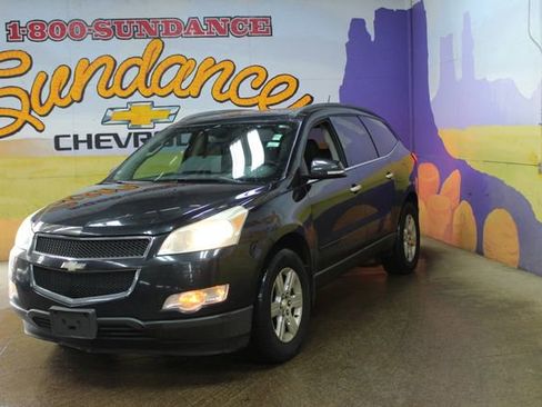 Used 2010 Chevrolet Traverse LT w/ Personal Connectivity Package image 2