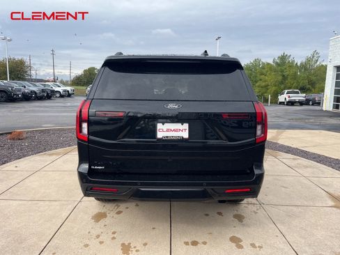 New 2025 Ford Expedition Platinum w/ Stealth Performance Package image 28