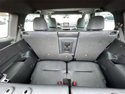 Used 2022 Mitsubishi Outlander SE image 34